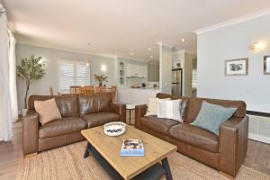 Posezení v ubytování Villa 2br Pinot Grigio Villa located within Cypress Lakes Resort