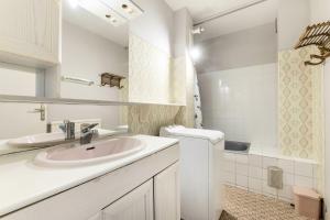Zdjęcie z galerii obiektu Le Languedoc - maeva Home - Appartement 3 pièces 6 personnes - Budget MAE-1204 w mieście La Grande-Motte
