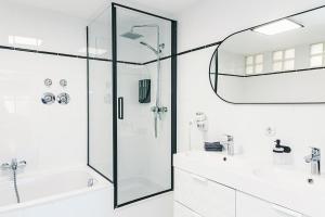 Ένα μπάνιο στο Dream Flat near the fair - Apartment in Augsburg bei der Messe +36 φωτογραφίες