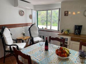 Posezení v ubytování Casa Rural Manantial de las Jaras