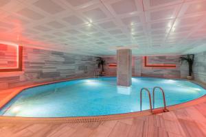 Πισίνα στο ή κοντά στο Buyuk Velic Hotel