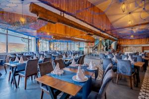 Restaurace v ubytování Ugurlu Termal Tatil Köyü