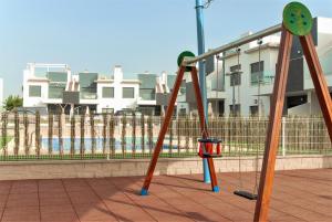 Plac zabaw dla dzieci w obiekcie 3058 Residence Lamar 3058