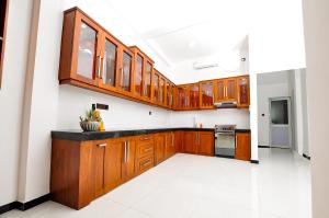 Cucina o angolo cottura di Sachinro Hotel Mirissa
