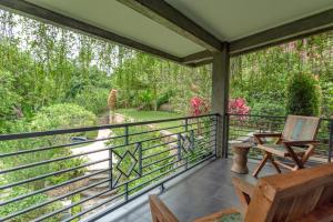 Balkón nebo terasa v ubytování Alamanda Lovina Resort