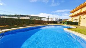 Bazén v ubytovaní VACAY Villa Mateua, a paso de playa, en Costa Brava, L'Escala! alebo v jeho blízkosti