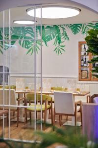 Restauracja lub miejsce do jedzenia w obiekcie Hotel Colonial