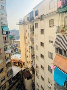 vista dalla finestra di un condominio di Le Limosine a Napoli