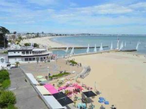 Fotografia z galérie ubytovania Beau 2 pièces proche plage et commerces v destinácii Le Pouliguen