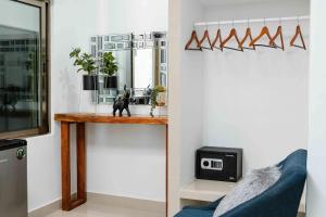 Kuchyň nebo kuchyňský kout v ubytování Hotel Naomi City center