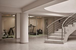 Lena Mare Boutique Hotel的健身中心和/或健身设施