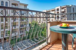 A balcony or terrace at Cascadas Holiday Apartments