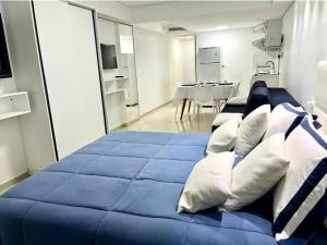 Η κουζίνα ή μικρή κουζίνα στο FLAT MARINAS PRAIA HOTEL