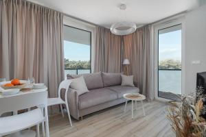 Výhled na řeku, která protéká v blízkosti apartmánu