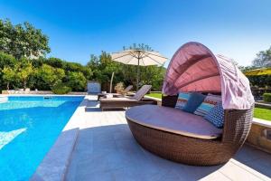 Der Swimmingpool an oder in der Nähe von Villa Beauty Luxury Vodice
