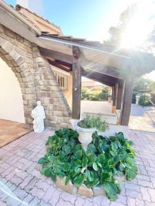 Zdjęcie z galerii obiektu Villa DAMALIX front de mer 5 pax Plage w miejscowości Saint-Raphaël
