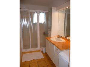 Zdjęcie z galerii obiektu Appartement T3/T4 - 80m2 - à SANARY/MER w mieście Sanary-sur-Mer +5 zdjęć