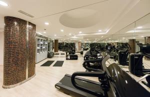 Fitness centrum a/nebo fitness zařízení v ubytování Hotel Starc by Pierre & Vacances Premium