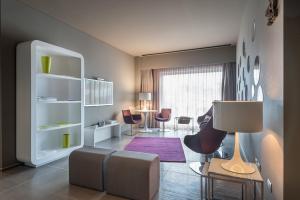 Posezení v ubytování 8Piuhotel