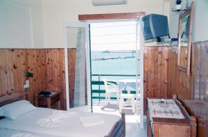 Gallery image of Hotel Dolphin in Pythagoreio