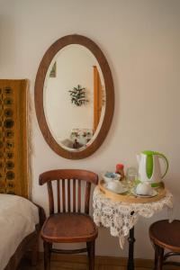 Príslušenstvo na prípravu kávy alebo čaju v ubytovaní Kolory Guest House