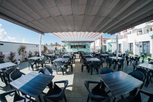 A restaurant or other place to eat at ON The Residence