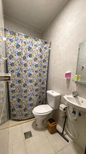 Ванная комната в Ad Deir Guesthouse