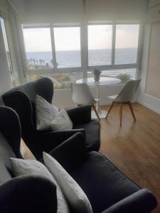 Posezení v ubytování HH Apartamento Algarrobo costa