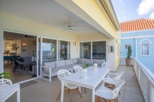 Posezení v ubytování Blue Bay Beach Apartments