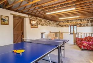 Stolní tenis v ubytování Church Close Cottage nebo okolí