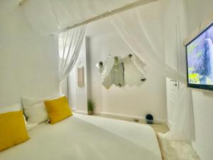Кровать или кровати в номере Dekan Forest Apartments Timisoara