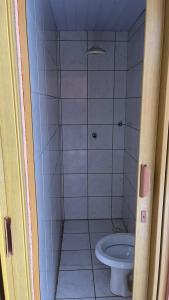 Et badeværelse på Chalé em Tamandaré