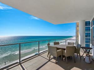 Γενική θέα στη θάλασσα ή θέα στη θάλασσα από  αυτό το διαμέρισμα