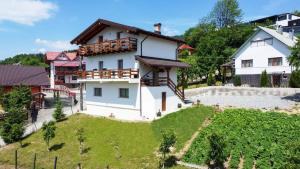 Budova, kde se prázdninový dům nachází