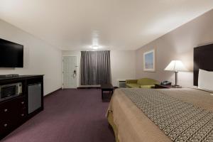 Postel nebo postele na pokoji v ubytování Americas Best Value Inn Alpine