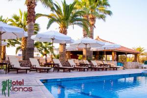 Bazén v ubytování Hotel Klonos - Kyriakos Klonos nebo v jeho okolí