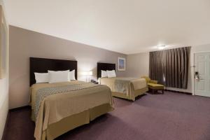 Postel nebo postele na pokoji v ubytování Americas Best Value Inn Alpine + 22 fotografií