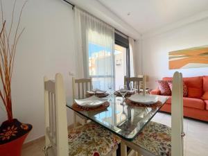 Część wypoczynkowa w obiekcie Apartment near beach with pools in Spain