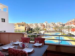Basen w obiekcie Apartment near beach with pools in Spain lub w pobliżu