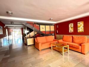 Część wypoczynkowa w obiekcie Apartment near beach with pools in Spain