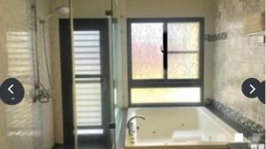 Ένα μπάνιο στο 墾丁幸福路上民宿