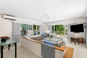 Gambar di galeri bagi Belle Escapes Oceanview Suite 48 with Private Pool Alamanda Resort Palm Cove di Palm Cove