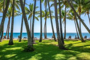 棕櫚灣的住宿－Belle Escapes Oceanview Suite 48 with Private Pool Alamanda Resort Palm Cove，相簿中的一張相片