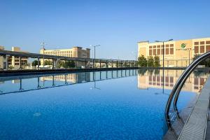 Gallery image of Sunny Palm Views studio in Dubai