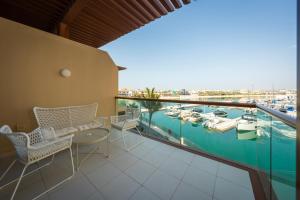 Gallery image of Sunny Palm Views studio in Dubai