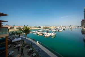 Gallery image of Sunny Palm Views studio in Dubai