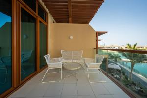 Gallery image of Sunny Palm Views studio in Dubai