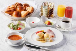 Comida no hotel ou em algum lugar perto