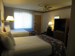 Ein Bett oder Betten in einem Zimmer der Unterkunft Americas Best Value Inn Tahoe City