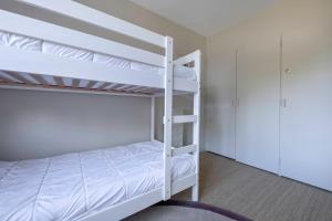 Posteľ alebo postele v izbe v ubytovaní Charmant appartement à 200 m de la mer!